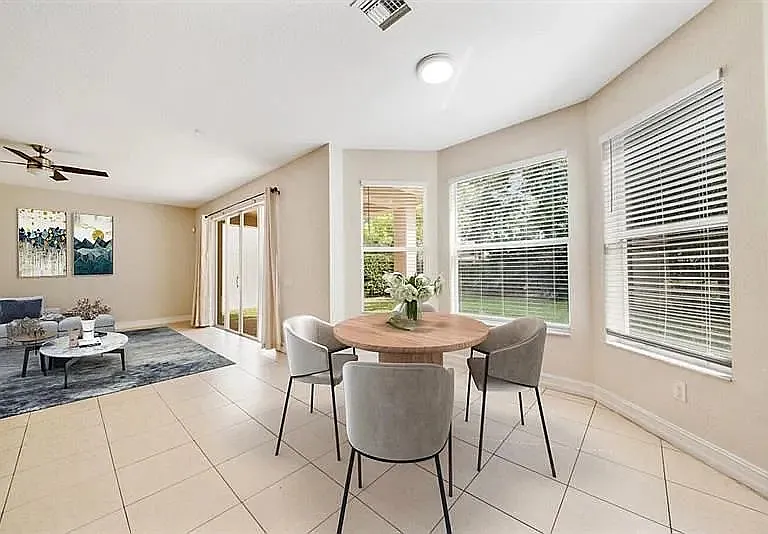 8477 Breezy Hill Dr — Photo 10