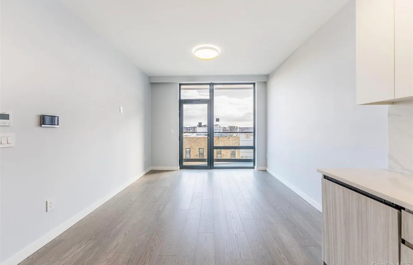 1 bed, 512 sqft, $2,800 — Photo 4