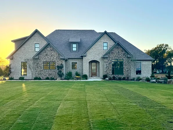 118 Randal Ln, Florence, AL 35634