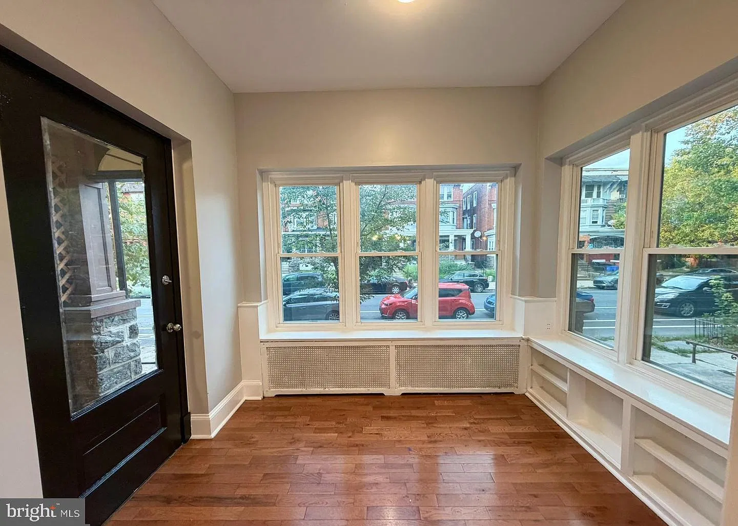 2 bed, 2.0 bath, 900 sqft, $1,500 — Photo 1