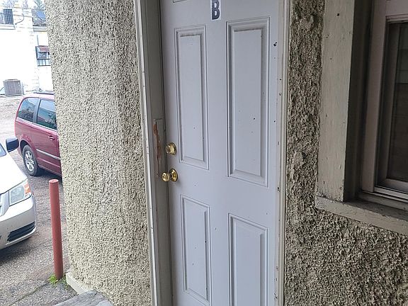 2nd image of 211 River St #B