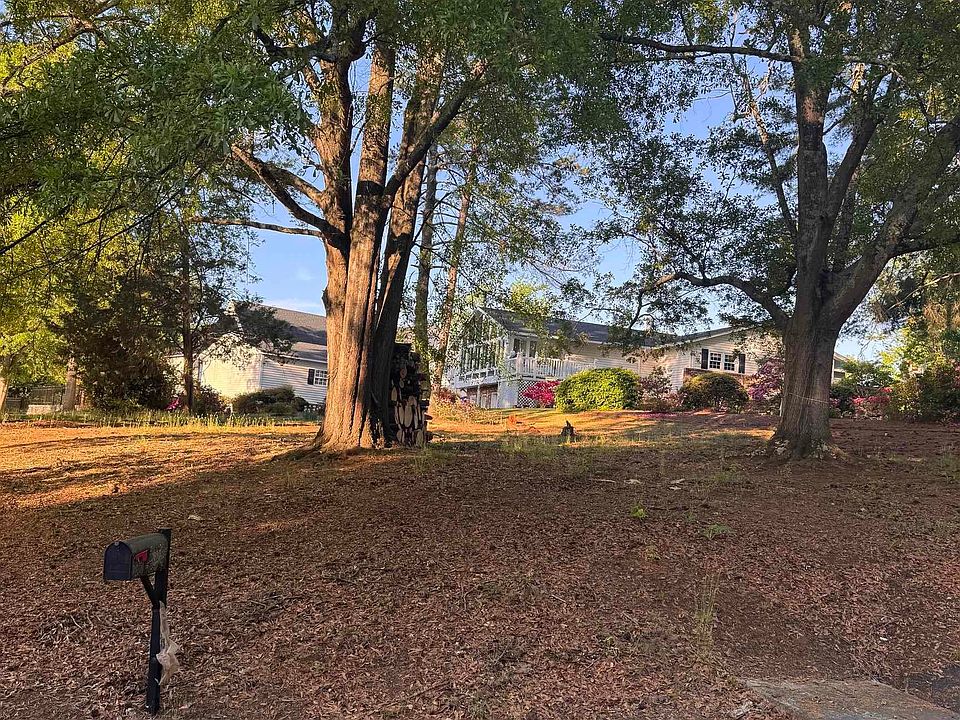 1st image of 131 Shallowford Rd