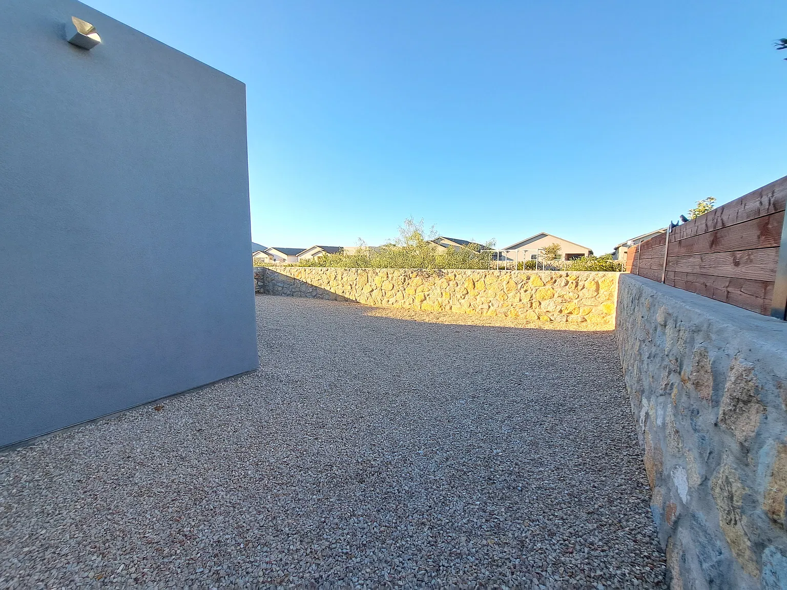 3 bed, 1621 sqft, $1,900 — Photo 3