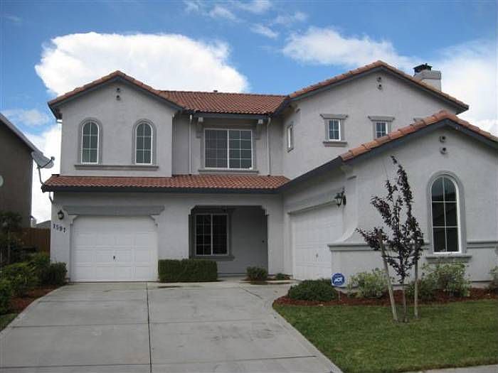 1597 Dorothy Lane