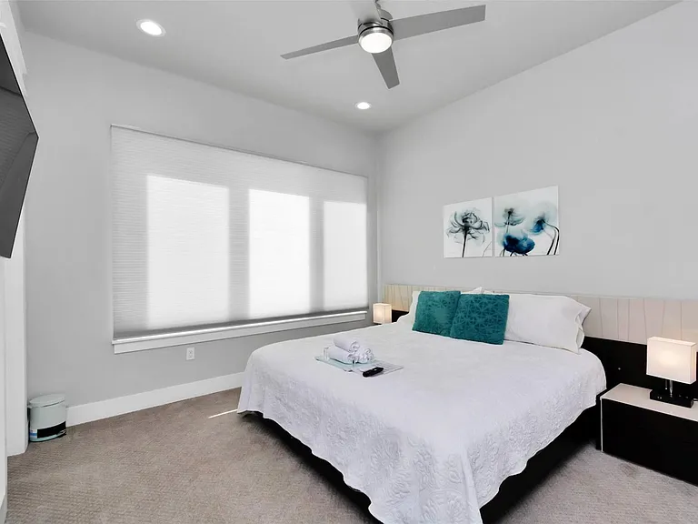 2107 Engelmohr St — Photo 10