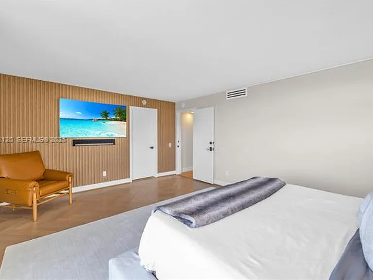 615 Ocean Dr #6A — Photo 9