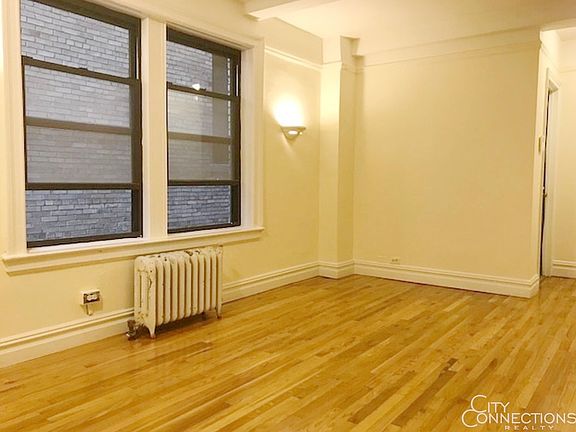 3rd image of 305 Lexington Ave APT 6C