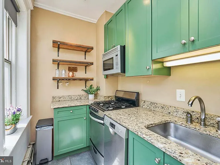 1831 Belmont Rd NW #301 — Photo 8
