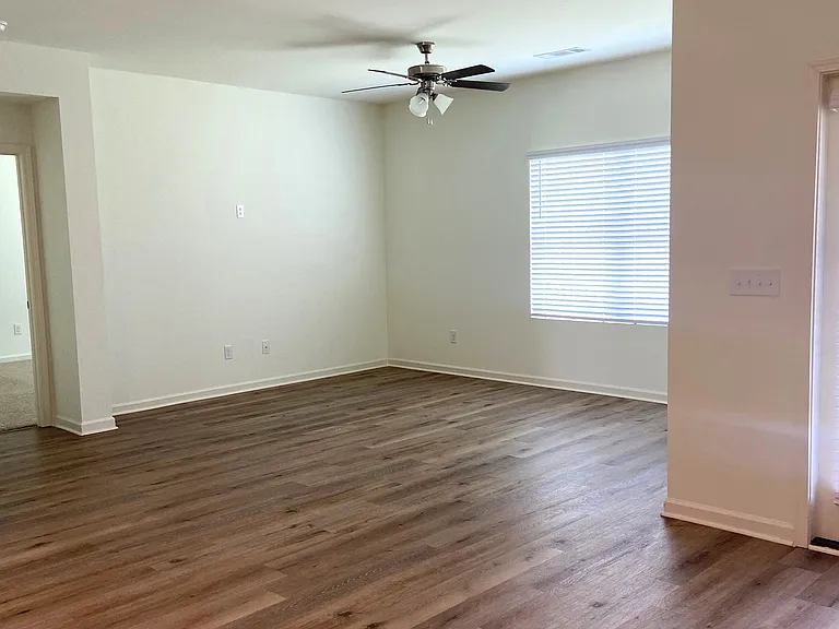 309 Park Crest Run — Photo 3