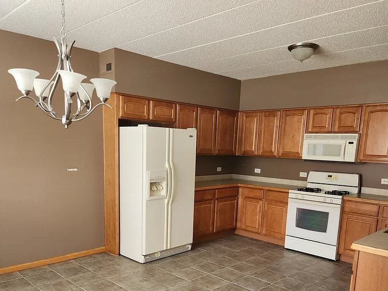 16611 Liberty Cir #1N — Photo 2