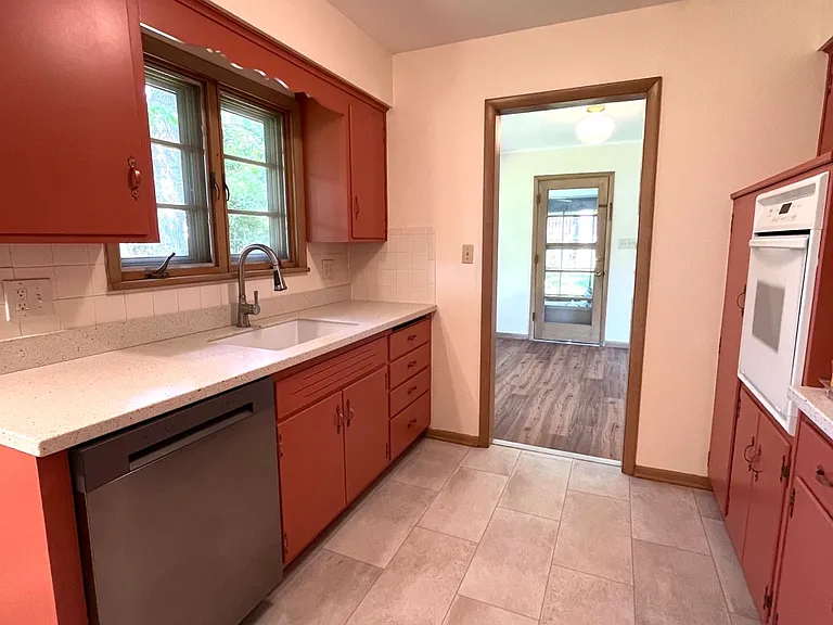 Terracotta kitchen cabinets