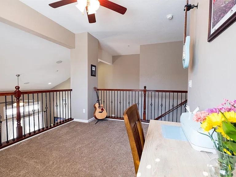 1733 W Dali Way — Photo 7