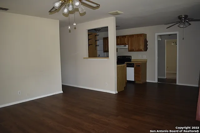 4 bed, 1.0 bath, 1700 sqft, $1,650 — Photo 3