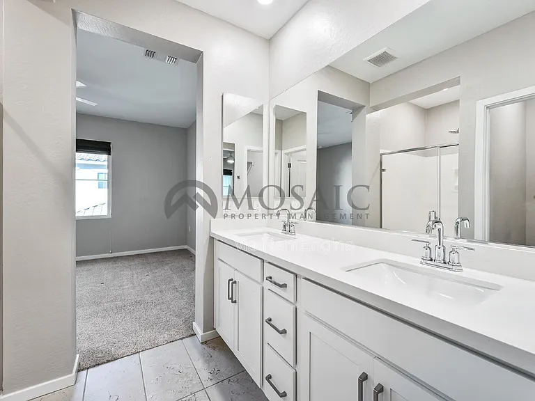 778 E Harper St #103 — Photo 21