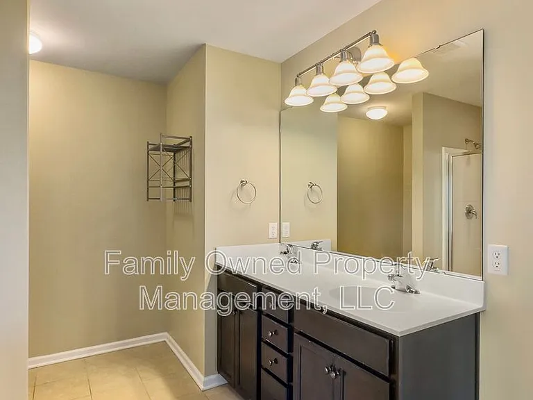1834 Chickasaw Dr — Photo 27