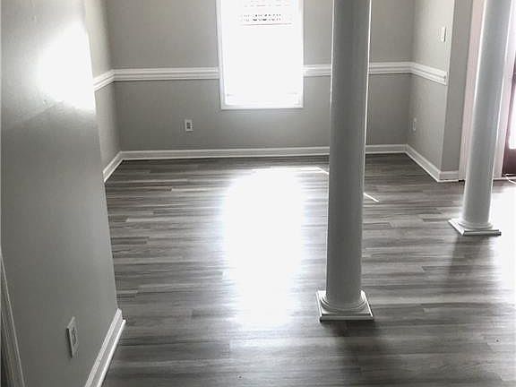 2nd image of 330 Bubble Creek Ct Unit 8