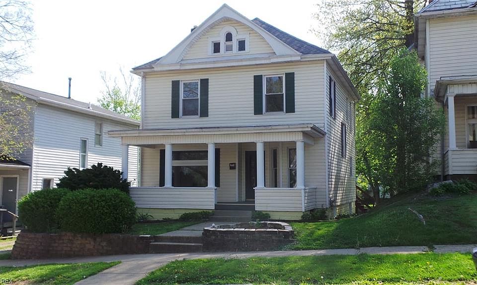 1st image of 310 N 9th St