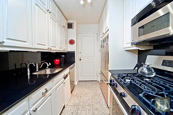 Sold by Halstead Real Estate | media 10