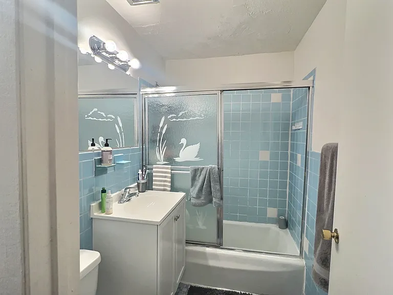 1039 Commonwealth Ave #12 — Photo 7