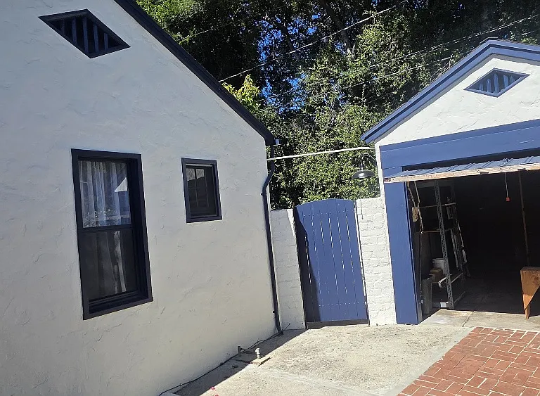1151 Heather Sq — Photo 31
