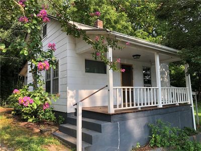 2080 Darwick Rd, Winston Salem, NC, 27127