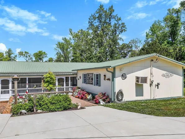 2511 Pineland Shores Cir, Cross Hill, SC 29332