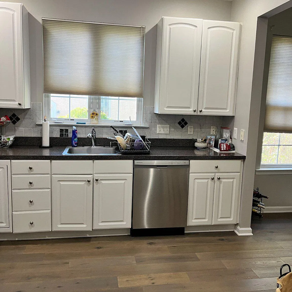 3 bed, 3.5 bath, 2208 sqft, $3,300 — Photo 3