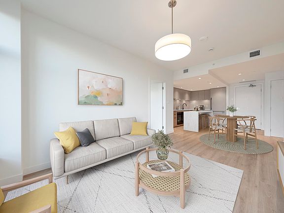 3rd image of 755 Harbourside Dr #307