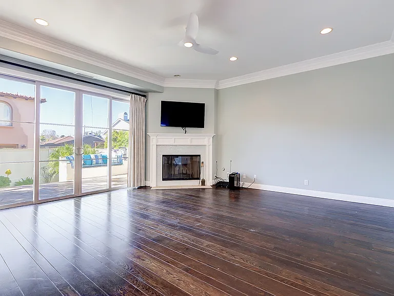 2611 Palm Ave — Photo 14