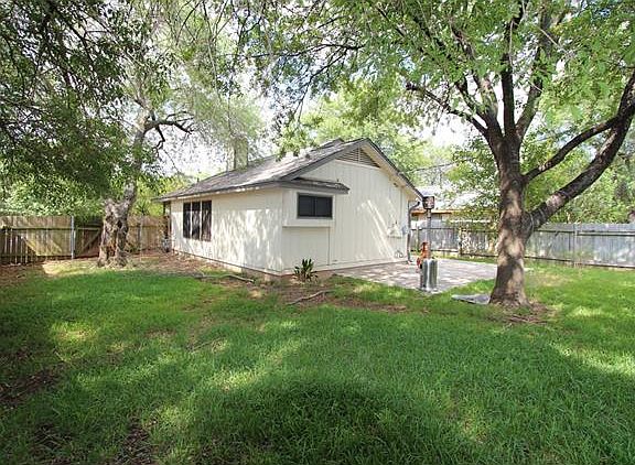 4th image of 2206 Blalock Dr