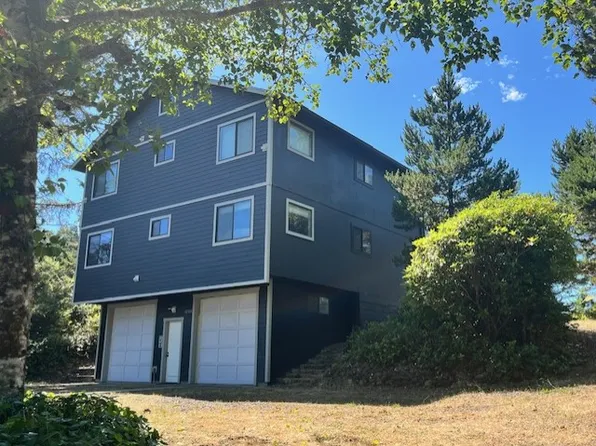 32300 Cape Kiwanda Dr, Cloverdale, OR 97112