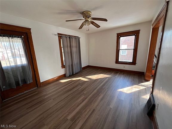 5th image of 716 Hazelwood Ave SE
