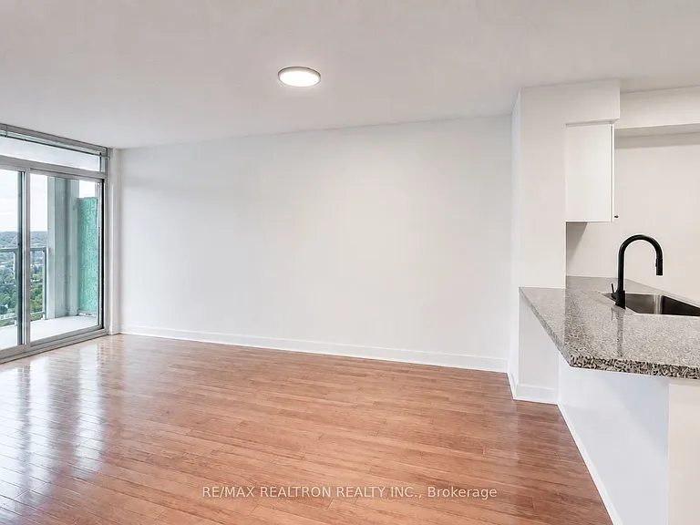 16 Harrison Garden Blvd #2407 — Photo 3