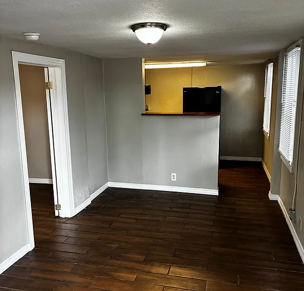 5057 San Juan Ave — Photo 2