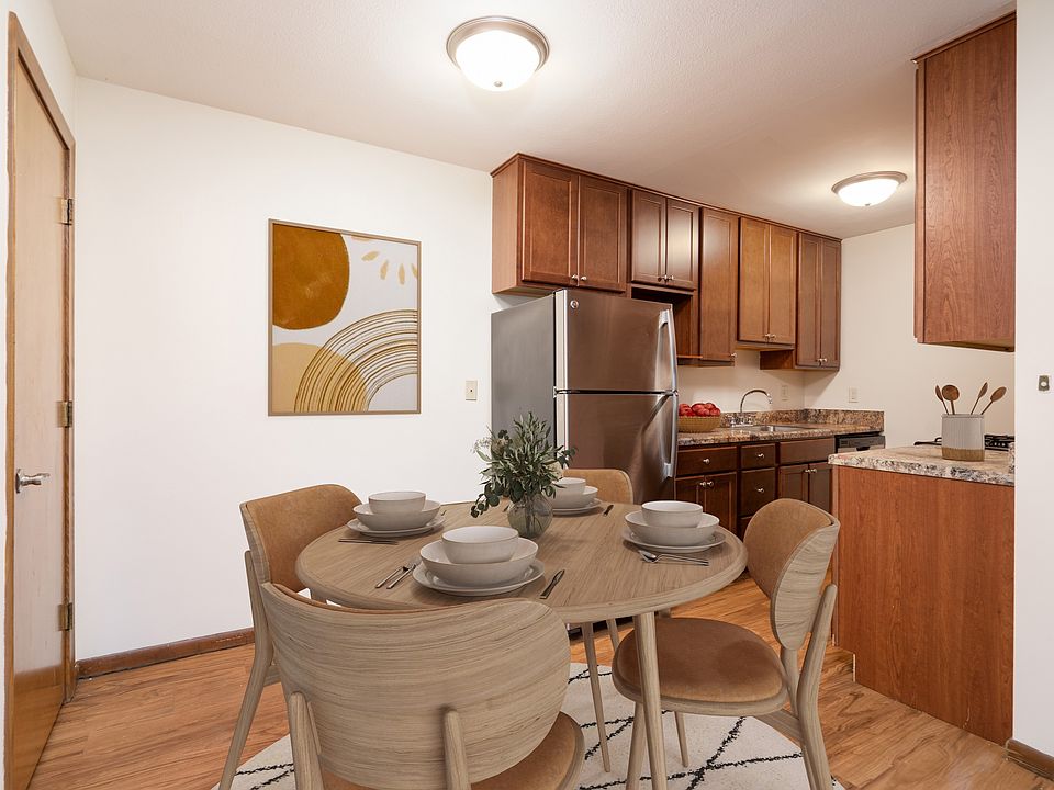 Welcome to Central Lakes of Uptown, where modern design meets comfort. Enjoy spacious dining areas and well-equipped kitchens perfect for entertaining. Your ideal lifestyle awaitsAaaschedule a tour today and see your new home!