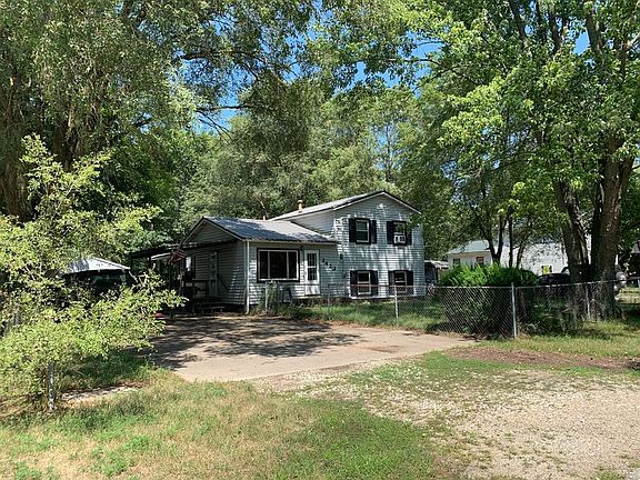 3rd image of 3422 Max Paulsen Dr