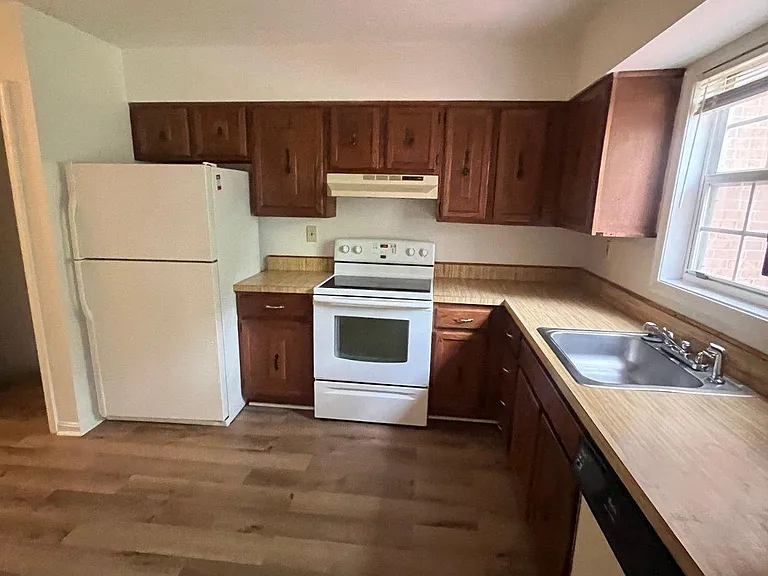 12809 Cheval Ct — Photo 28