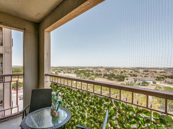 1 Towers Park Ln #710, San Antonio, TX 78209