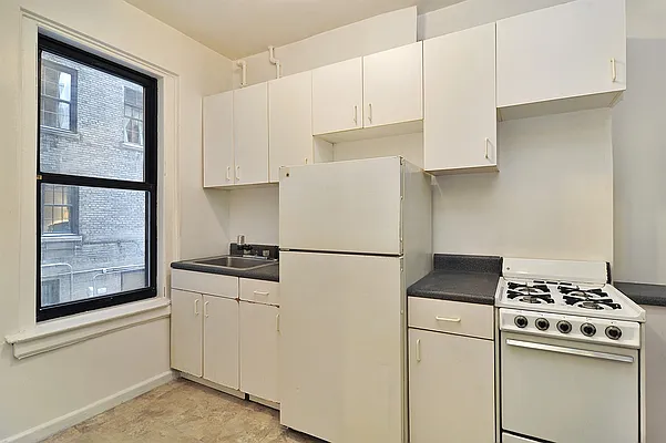 Sold by Corcoran | media 8