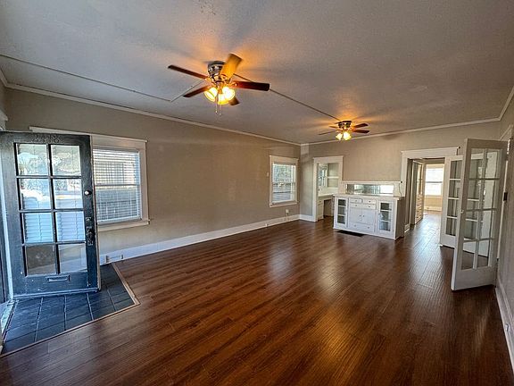 3rd image of 2418 E Broadway #0