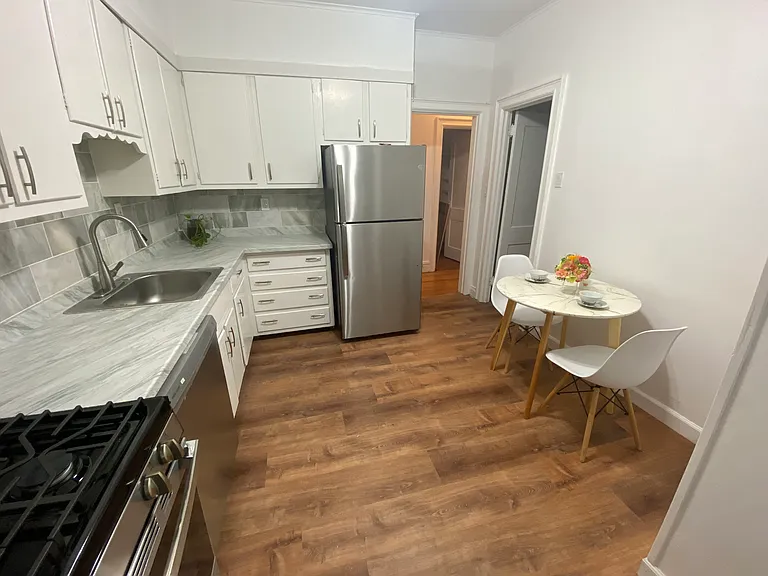 821 Grand Ave #2 — Photo 13