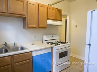 1372 W Greenleaf Ave APT G, Chicago, IL 60626