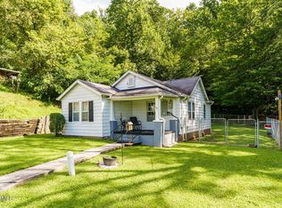 412 N 8th St, La Follette, TN 37766