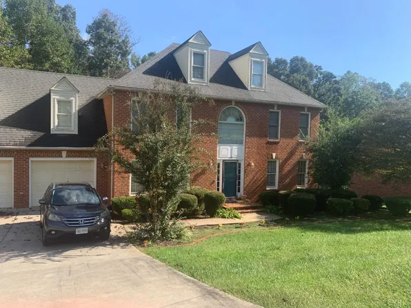 1034 Wildbriar Pl, Forest, VA 24551