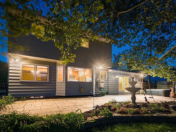 3rd image of 5435 Tamarack Blvd