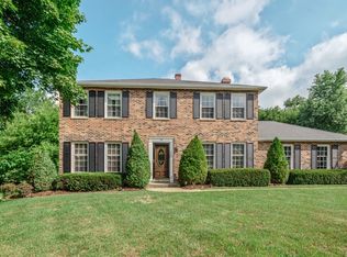 22W324 Hillcrest Ter, Medinah, IL 60157