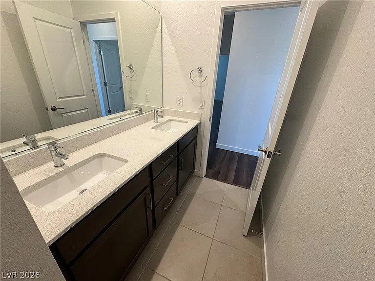 3262 Fountaintree Ave — Photo 28