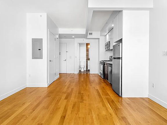 4th image of 316 Bergen St #8-5