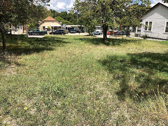 4th image of 2216 McKinley Ave