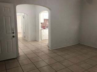 577 SW 5th St #4 & 5, Miami, FL 33130